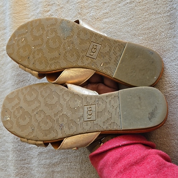 UGG Kenleigh Slide Women's Metallic Gold Sandals Summer Shoes Size 8 - Picture 6 of 14